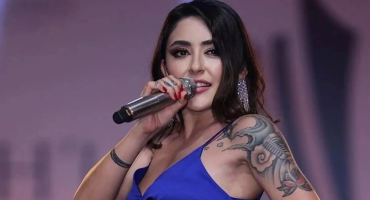 MELEK MOSSO, KONSER GELİRLERİNİ MEHMETÇİK VAKFI’NA BAĞIŞLAYACAK